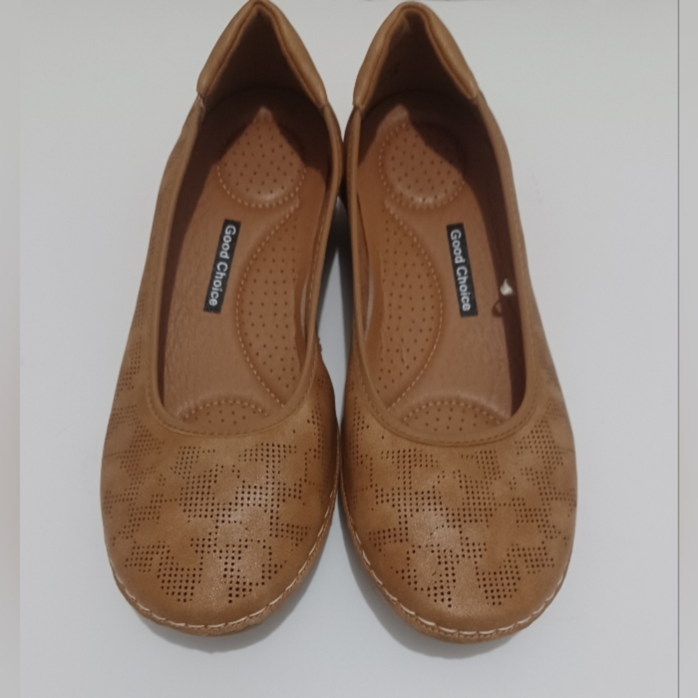 Good Choice Kiana Slip On Tan Size 10